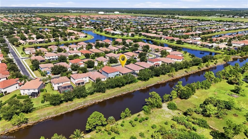 2390 Heydon Cir E, Naples, FL 34120 Photo