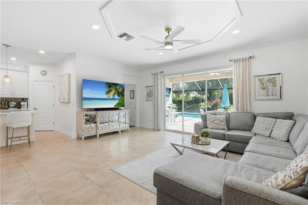 2390 Heydon Cir E, Naples, FL 34120 Photo