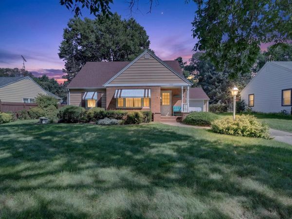 1527 Highland Avenue, Beloit, WI 53511