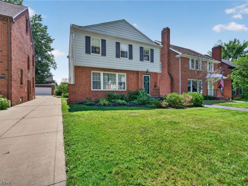 3954 Lansdale Road, University Heights, OH 44118 Photo 4