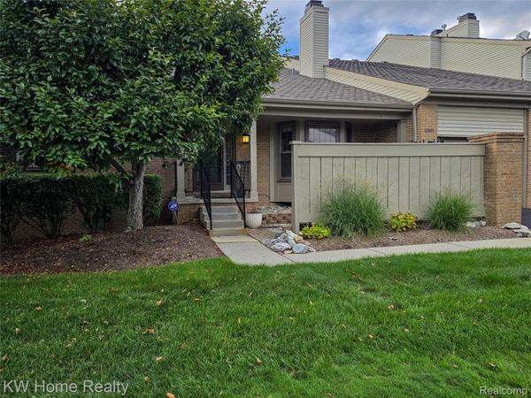 38608 Chessington , Farmington Hills, Mi 48331