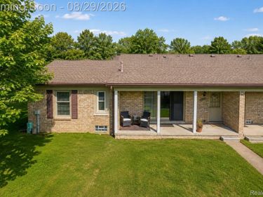 49432 Kirkland Court, Unit 99, Shelby Township, Mi 48315