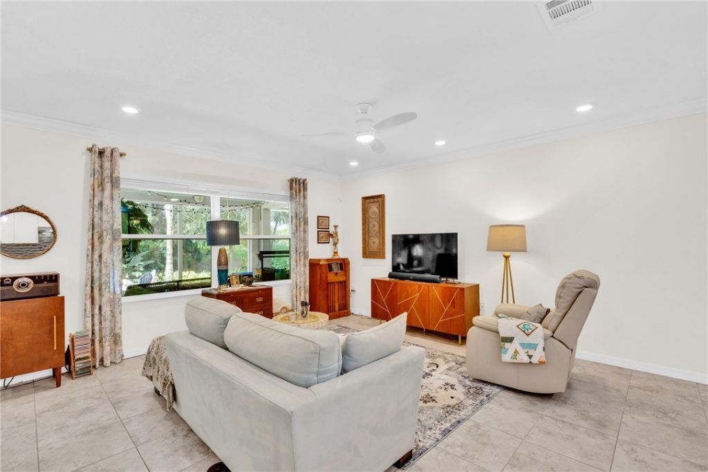801 George Street, Sebastian, FL 32958 Photo