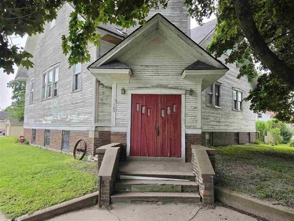103 Pearl St., Thornburg, IA 50255