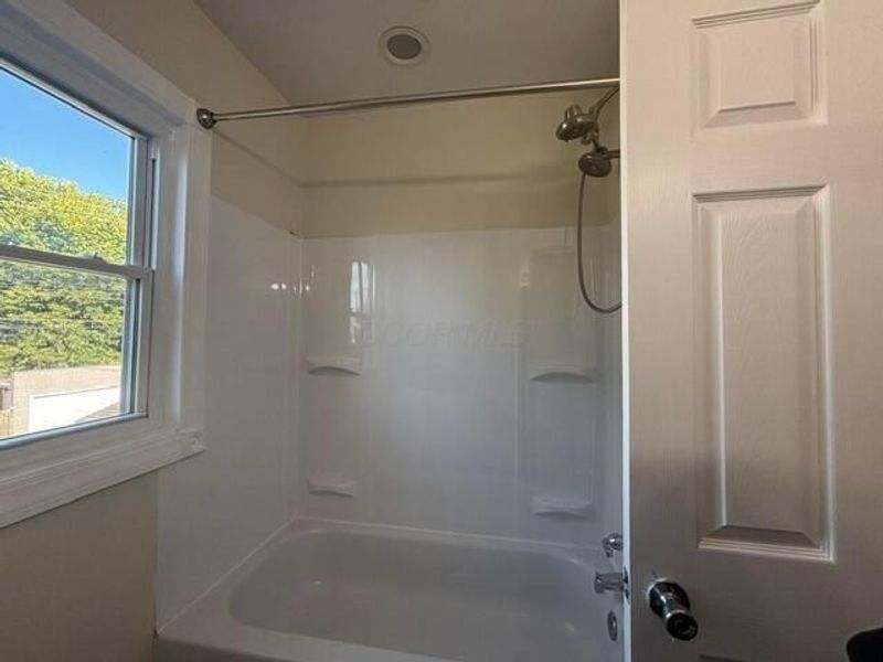 135 Martin Avenue , Columbus, OH 43222 Photo 18