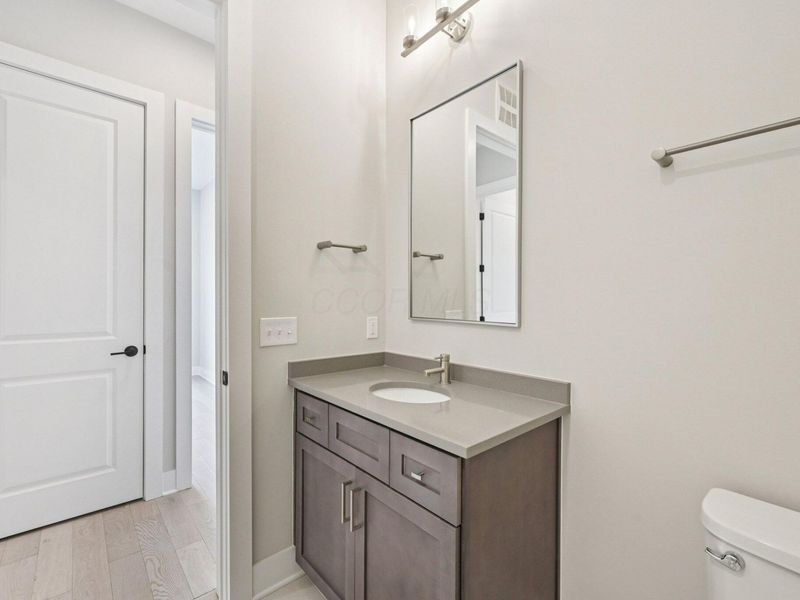 2842 Gunnison Drive , Unit 404, Columbus, OH 43228 Photo 27