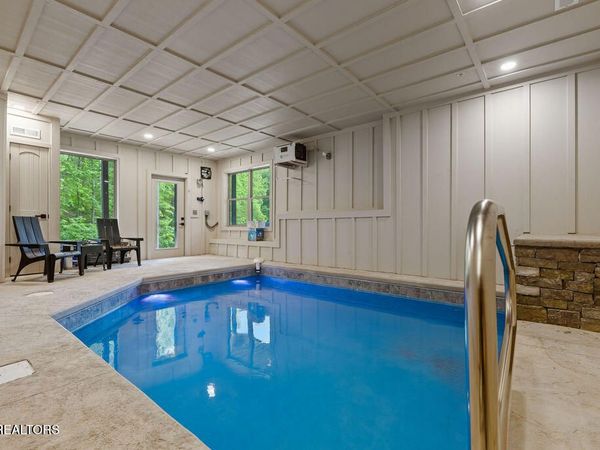 2176 Spurling Rd, Sevierville, TN 37862