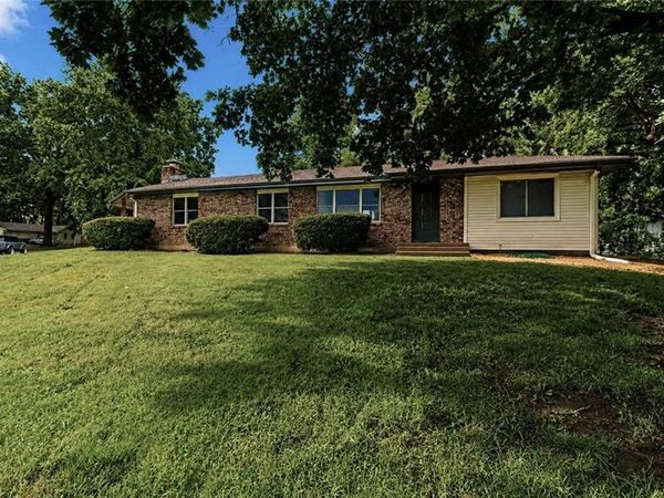 11017 E 75th Street, Raytown, MO 64138