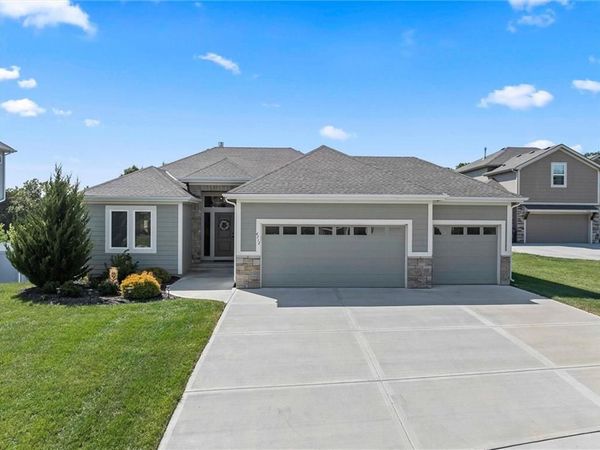 4712 Redwood Street, Leavenworth, KS 66048