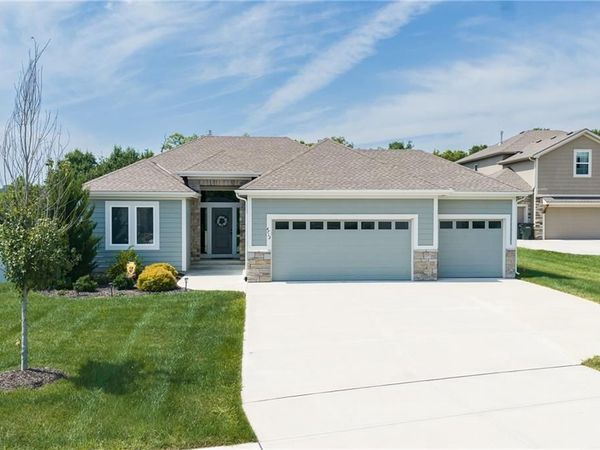 4712 Redwood Street, Leavenworth, KS 66048