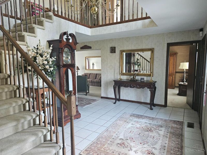 619 Shultz Drive, Hamilton, OH 45013 Photo 3