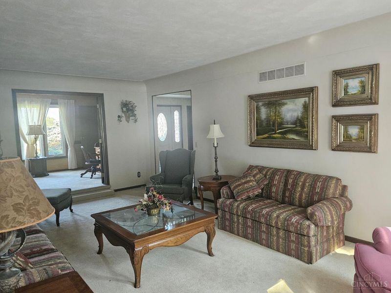 619 Shultz Drive, Hamilton, OH 45013 Photo 9