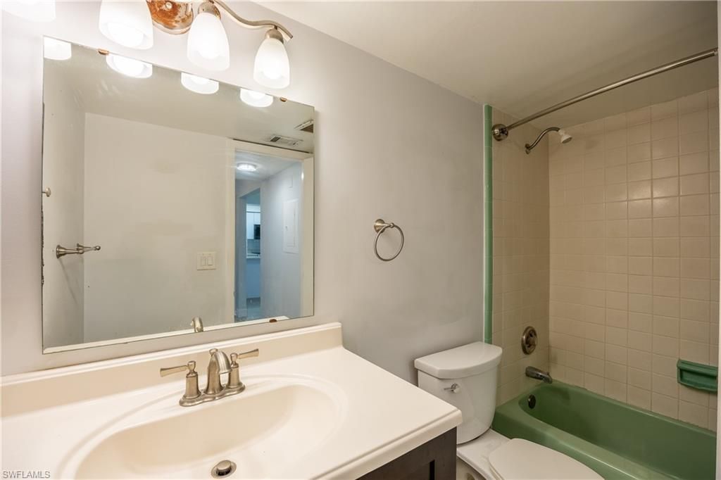 6777 Winkler Rd, Unit K 130, Fort Myers, FL 33919 Photo