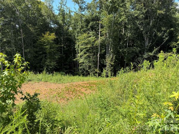 1207 Summerhill Street SW, Lenoir, NC 28645