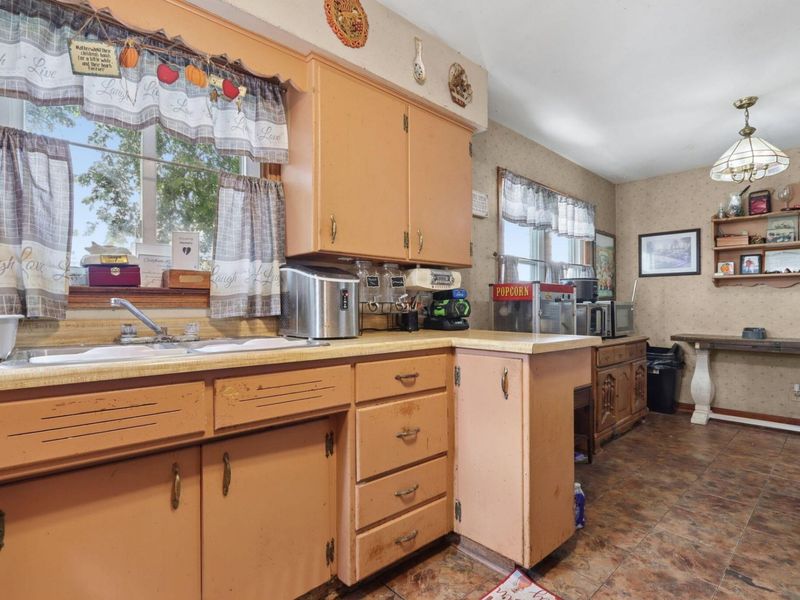 190 Walnut Creek Pike, Circleville, OH 43113 Photo 9