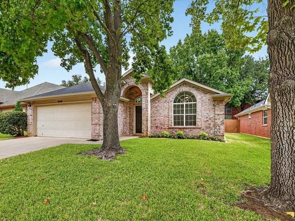 1868 Meyerwood Lane N, Flower Mound, TX 75028