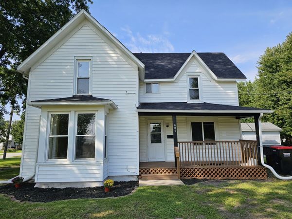 401 NE 3rd Street , Aledo, IL 61231