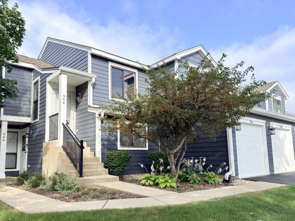 964 Brunswick Circle , Unit -, Schaumburg, IL 60193