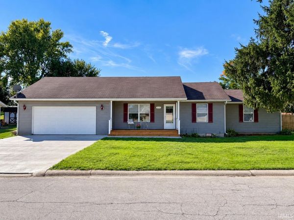 213 S Grand Street, Lakeville, IN 46536