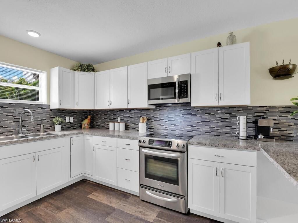 16945 Windcrest Dr, Fort Myers, FL 33908 Photo