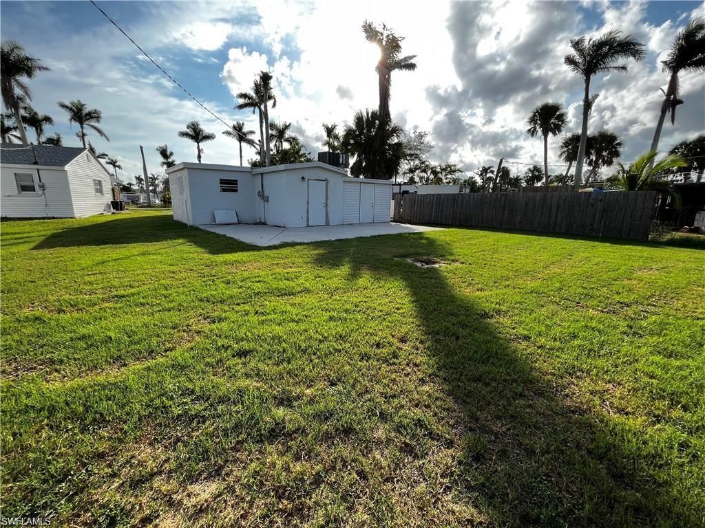 16945 Windcrest Dr, Fort Myers, FL 33908 Photo
