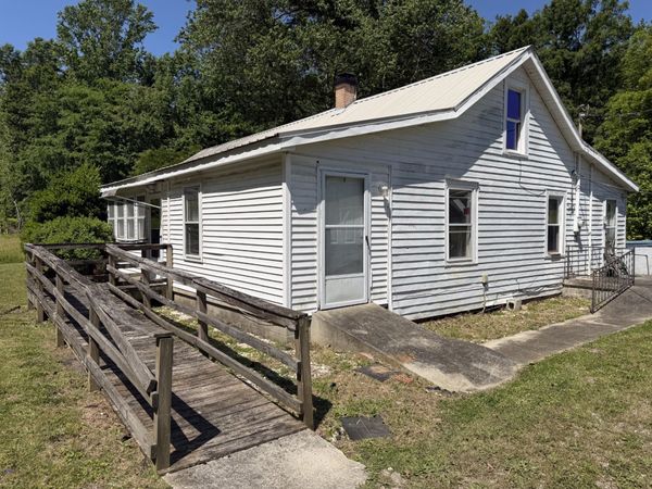 5217 Ragsdale Rd , Manchester, TN 37355