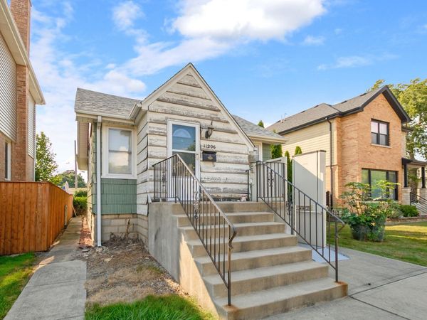 11206 S Albany Avenue , Chicago, IL 60655