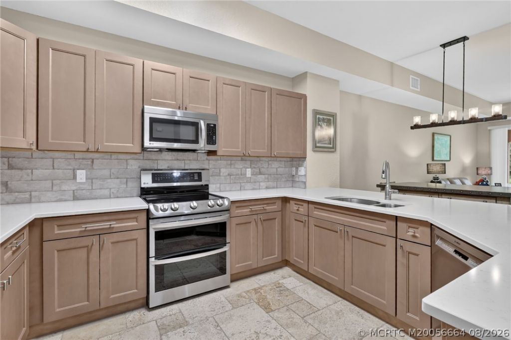 43 SE Sedona Circle, Unit 102, Stuart, FL 34994 Photo