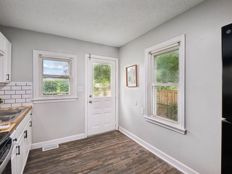 2350 Vendome Drive S, Columbus, OH 43219 Photo 10