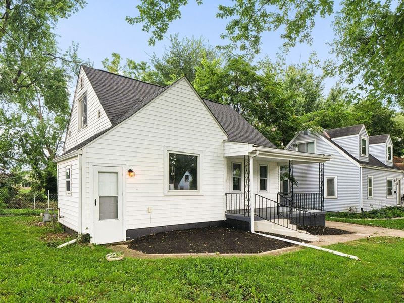 2350 Vendome Drive S, Columbus, OH 43219 Photo 3