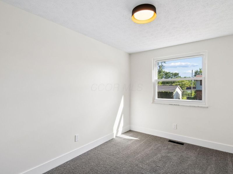 3350 Vickers Drive , Westerville, OH 43081 Photo 17