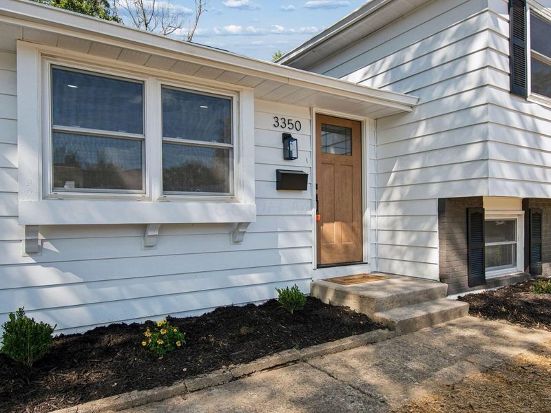 3350 Vickers Drive , Westerville, OH 43081 Photo 3