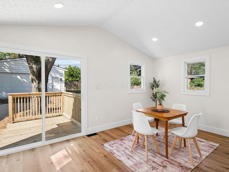 3350 Vickers Drive , Westerville, OH 43081 Photo 8