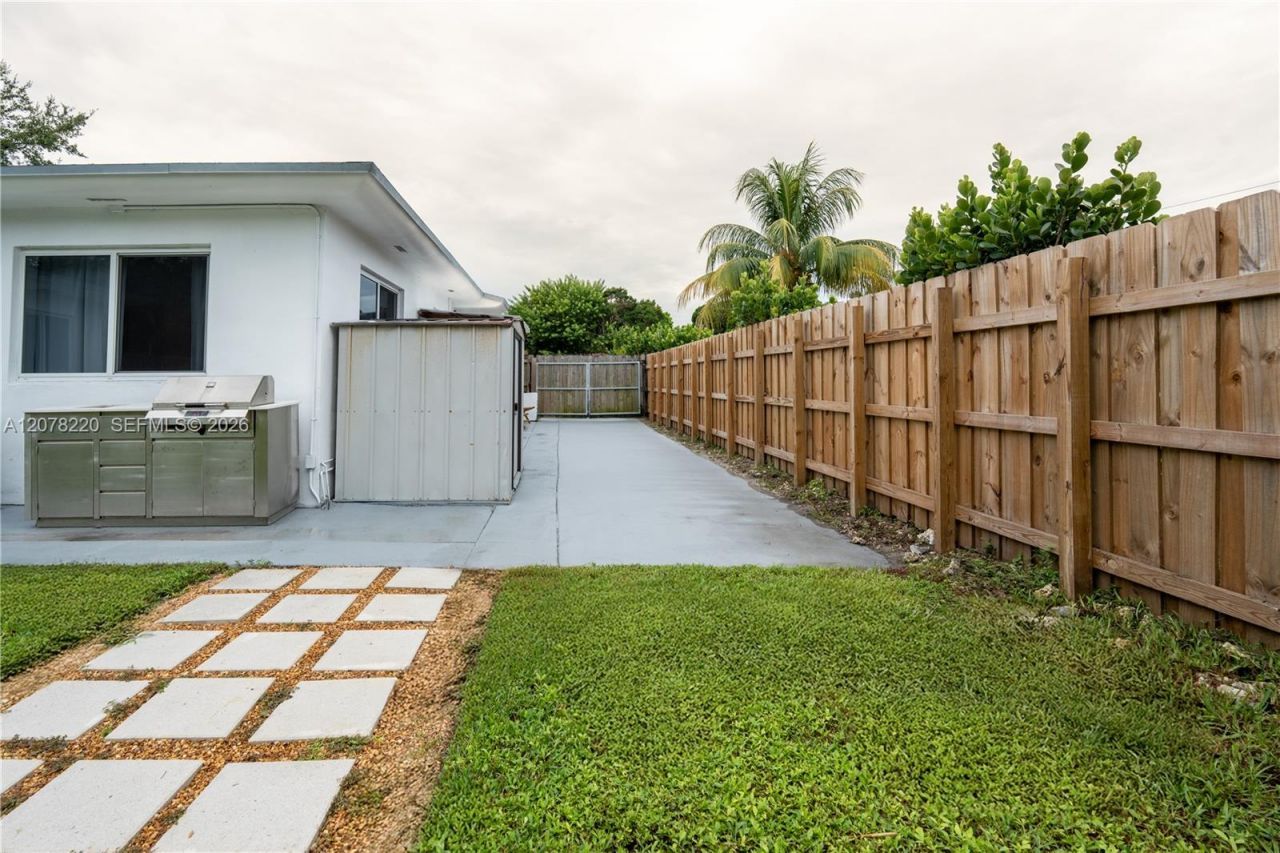 1315 NE 116th St , Unit 1315, Miami, FL 33161 Photo