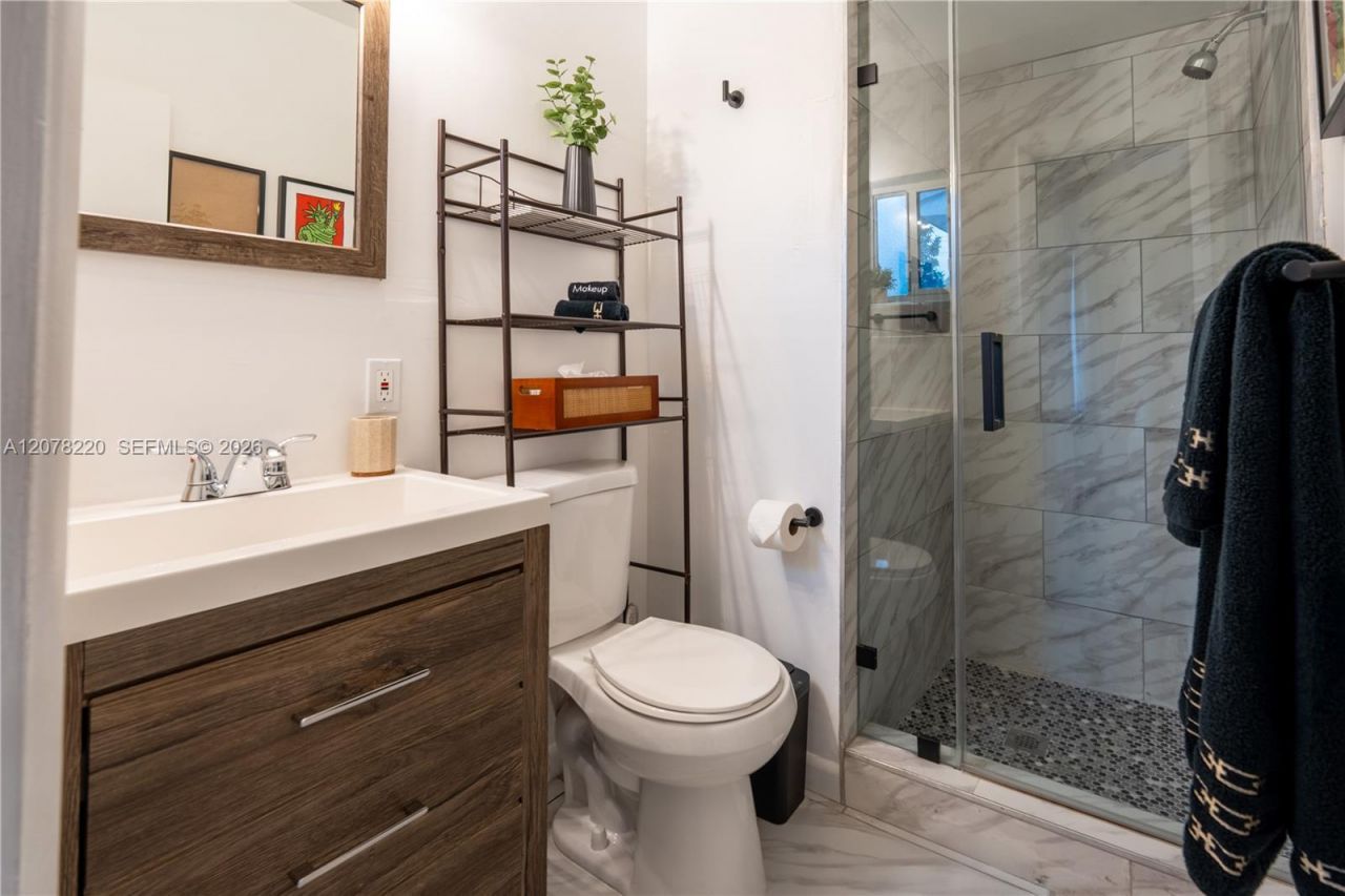 1315 NE 116th St , Unit 1315, Miami, FL 33161 Photo