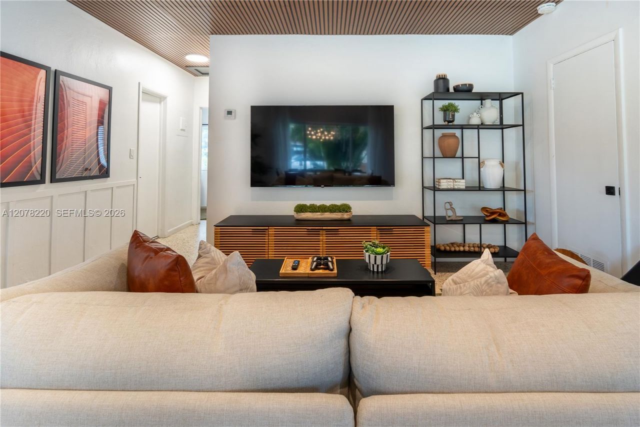 1315 NE 116th St , Unit 1315, Miami, FL 33161 Photo