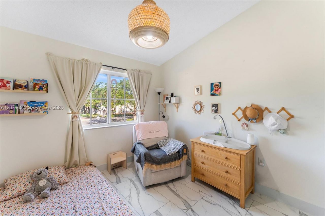2140 NW 78th Ave , Unit 204, Pembroke Pines, FL 33024 Photo
