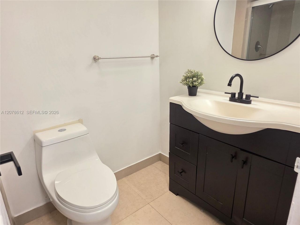 251 174th St, Unit 608, Sunny Isles Beach, FL 33160 Photo