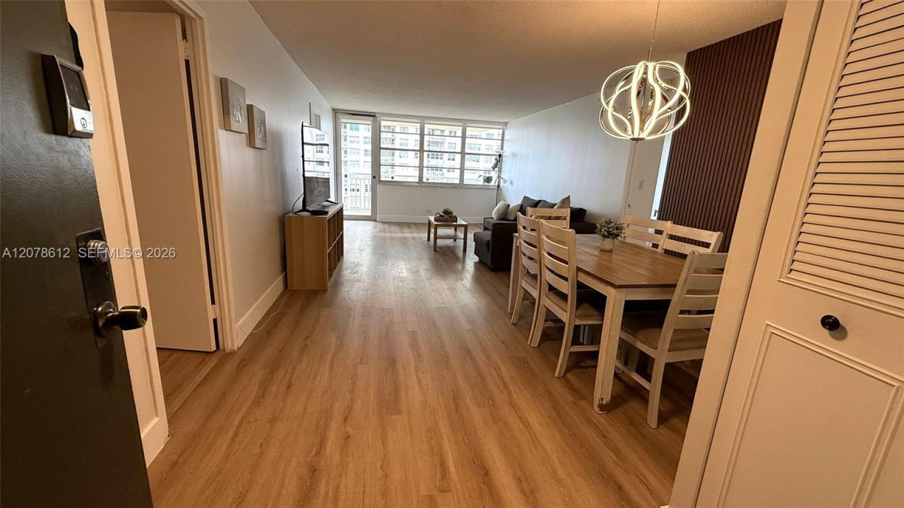251 174th St , Unit 608, Sunny Isles Beach, FL 33160 Photo