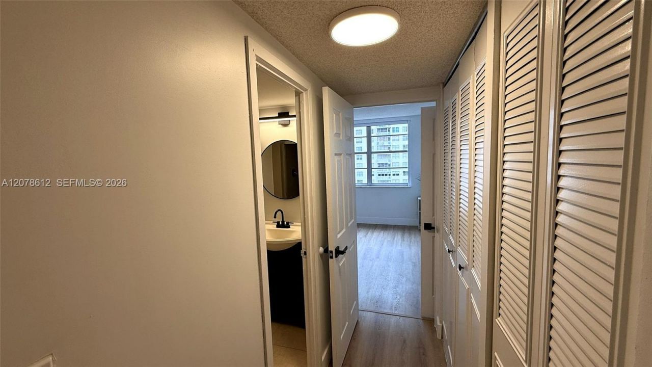 251 174th St , Unit 608, Sunny Isles Beach, FL 33160 Photo