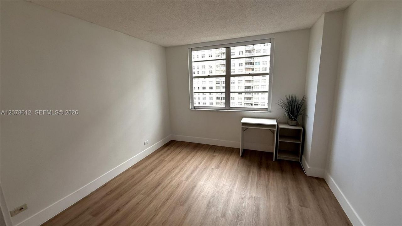 251 174th St , Unit 608, Sunny Isles Beach, FL 33160 Photo