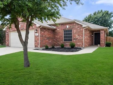 14057 Firebush Lane, Fort Worth, TX 76052