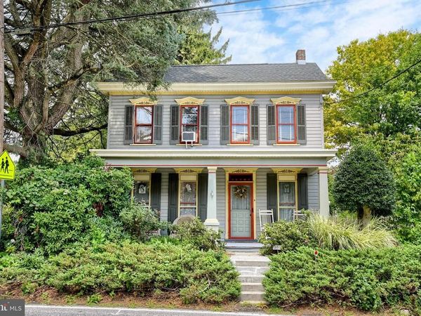 203 W 1ST STREET, BOILING SPRINGS, PA 17007