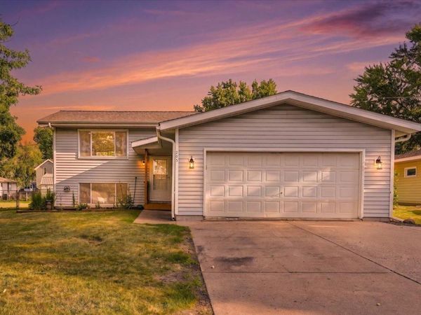 205 W Elm Street, Roberts, WI 54023