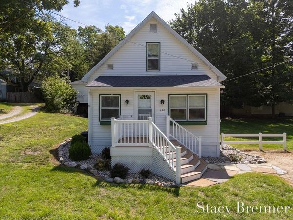 308 4th Street, Allegan, MI 49010