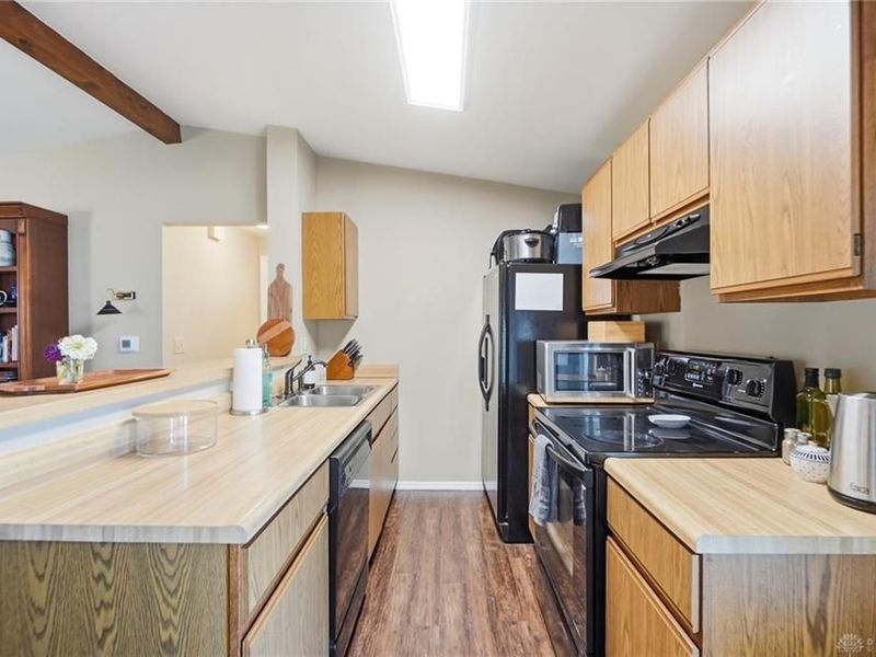 8353 Schoolgate Drive, Huber Heights, OH 45424 Photo 11
