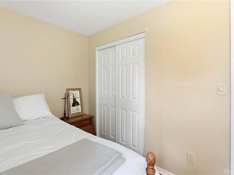 8353 Schoolgate Drive, Huber Heights, OH 45424 Photo 22