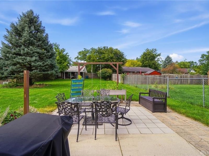 8353 Schoolgate Drive, Huber Heights, OH 45424 Photo 25
