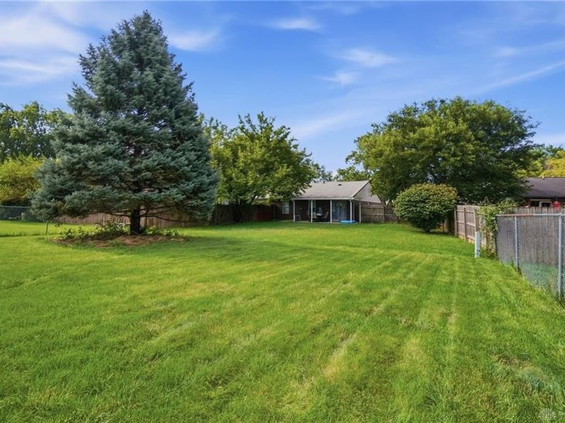 8353 Schoolgate Drive, Huber Heights, OH 45424 Photo 28