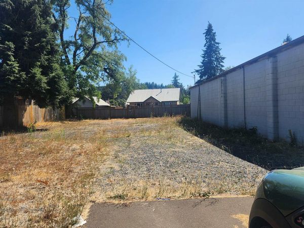 2123 Main St, Sweet Home, OR 97386